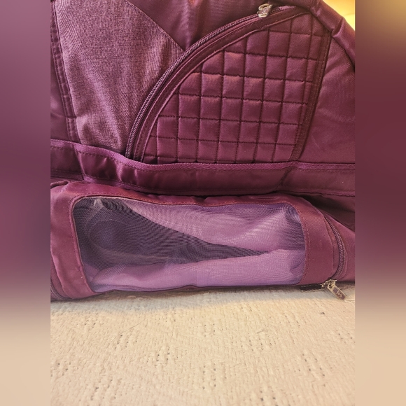 Lug Cartwheel Fitness / Overnight Bag - Picture 4 of 12